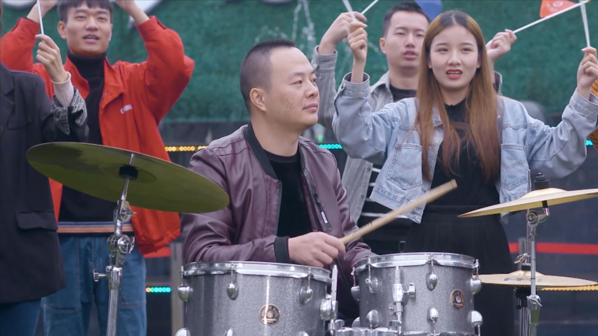 川威90周年MV 无标.mp4_20230530_095236992.jpg